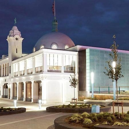 Hightide Seaside Apartment With Beach & Spanish City Views Whitley Bay Eksteriør billede