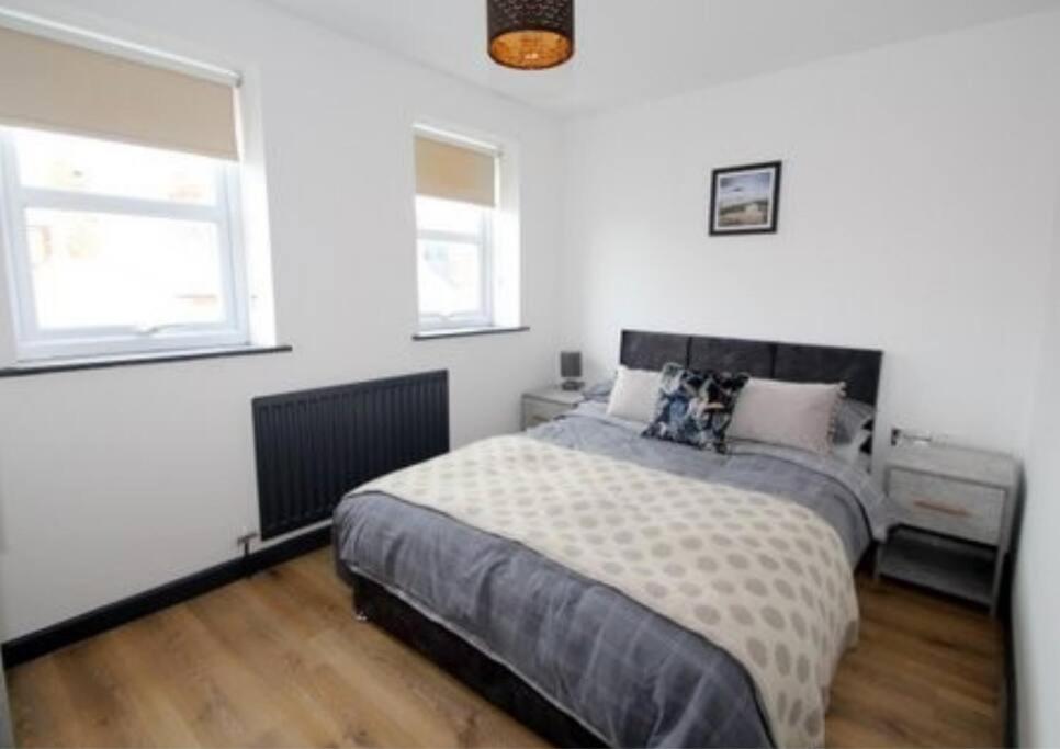 Hightide Seaside Apartment With Beach & Spanish City Views Whitley Bay Eksteriør billede